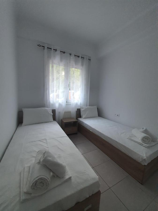 Eleana'S Apartments Gouvia Bagian luar foto