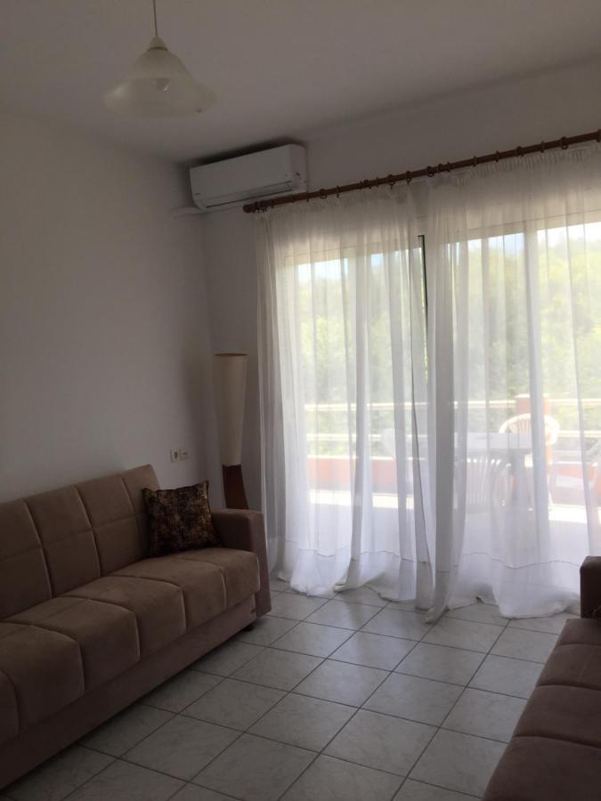 Eleana'S Apartments Gouvia Bagian luar foto
