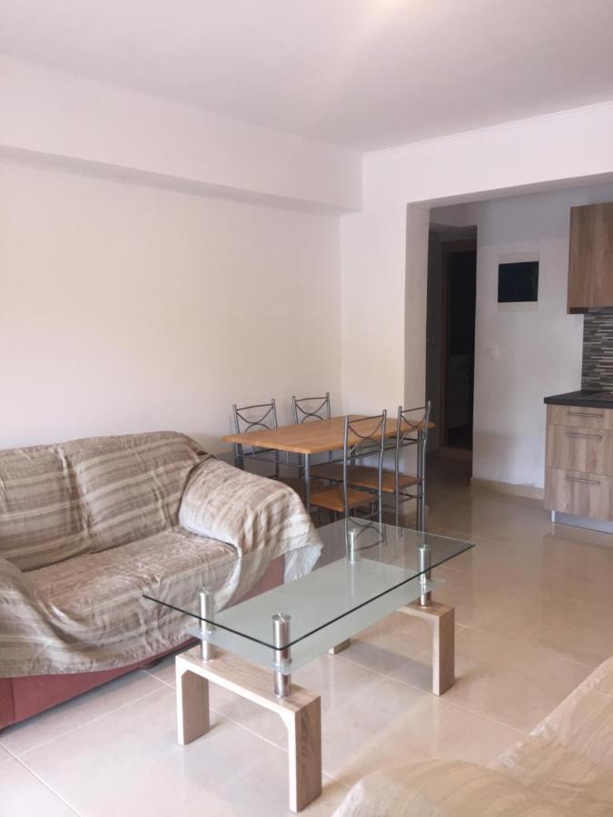 Eleana'S Apartments Gouvia Bagian luar foto