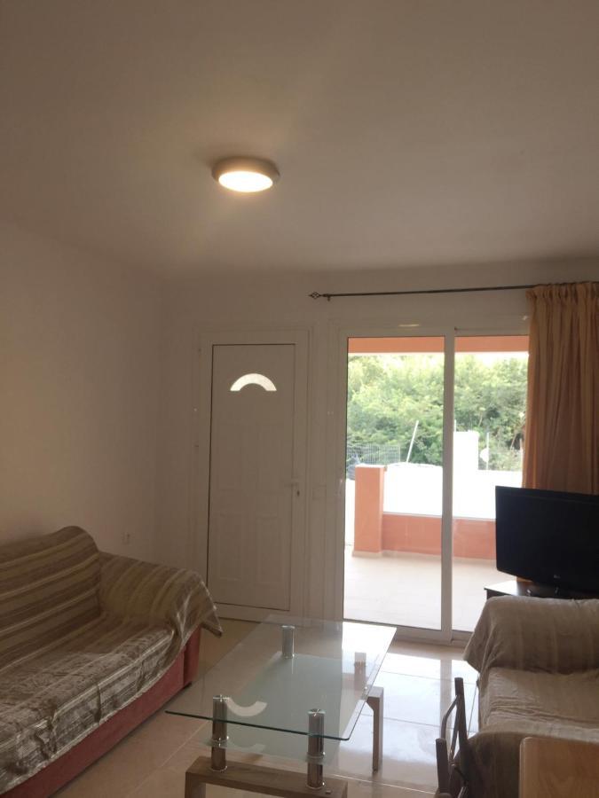 Eleana'S Apartments Gouvia Bagian luar foto